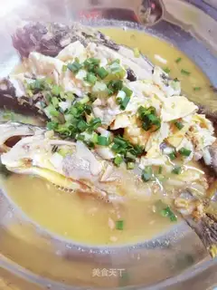Yellowfish egg soup