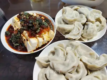 Classic sauerkraut pork dumplings