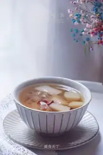 Silver pear soup