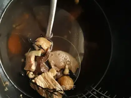 Porks and livers and skinny soup