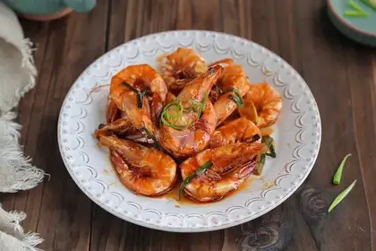 Red burning shrimp