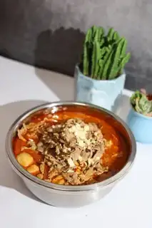Cook beef with tofu