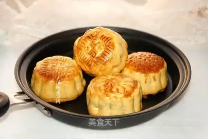 Lian Yong's wide moon cake
