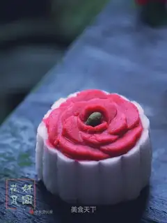 Ice mooncake