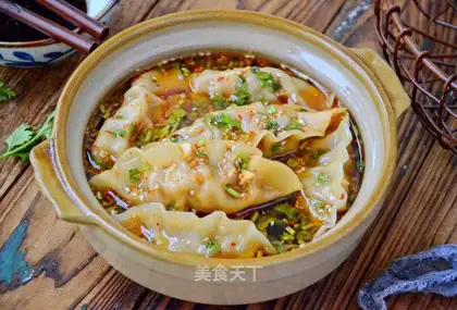Sour soup dumplings