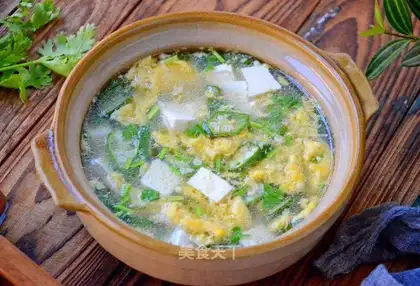 Tofu egg soup