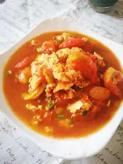 Tomato fried eggs