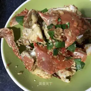 Pepper choppers and crabs