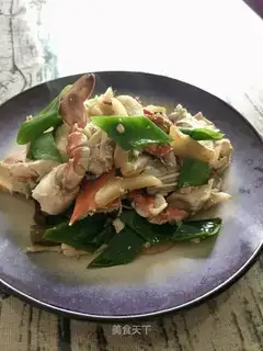 Crab with ginger
