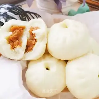 Lian Yong Pie