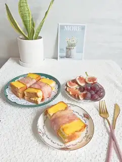 Bacon toast