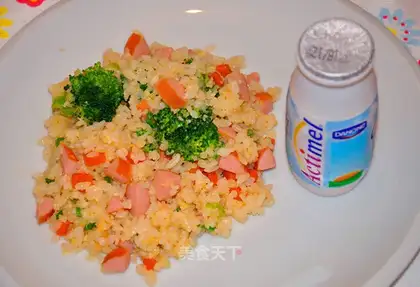 Colorful vegetable egg fried rice