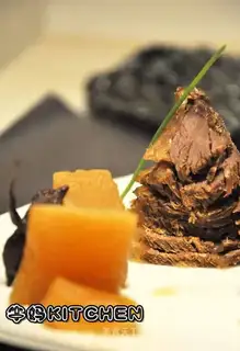 Stewed beef tendon with radish
