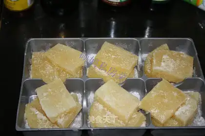 Homemade delicious frozen tofu