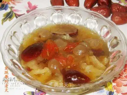 Lily, longan and white fungus soup