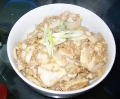 stir-fried taro with minced pork