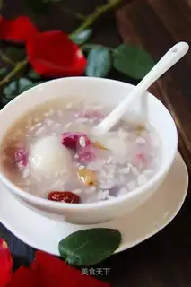 glutinous rice soup for beautifying skin