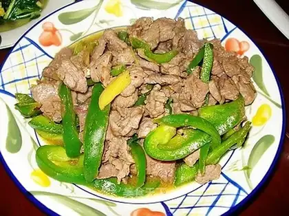 Beef with green pepper