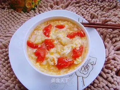Tomato noodle soup
