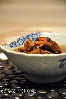 American ginseng baby pigeon soup
