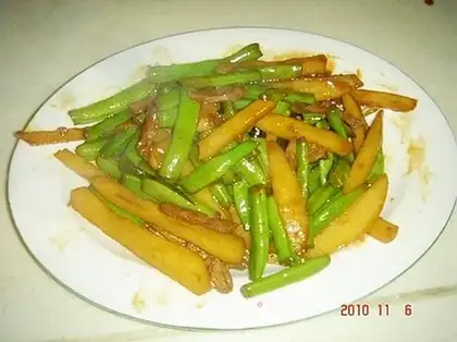 Shredded potatoes and beans