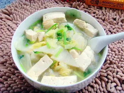 Chinese cabbage and tofu soup
