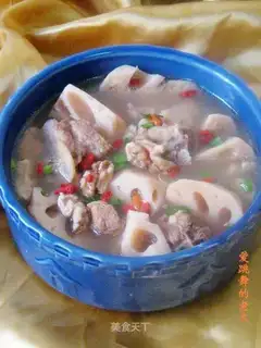 Ribs, walnuts and lotus root stewed
