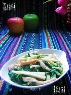 stir-fried winter bamboo shoots with fermented bean curd and shepherd's purse