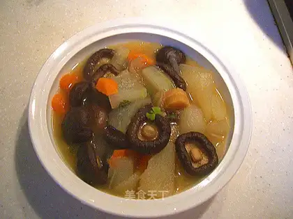 Winter melon scallop soup