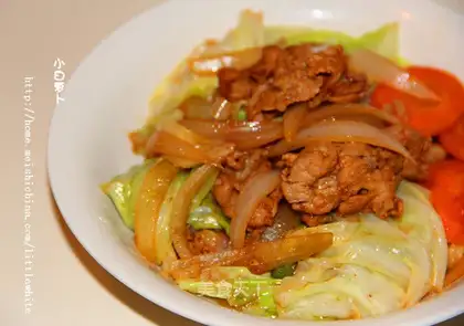 stir-fried pork with seasonal vegetables