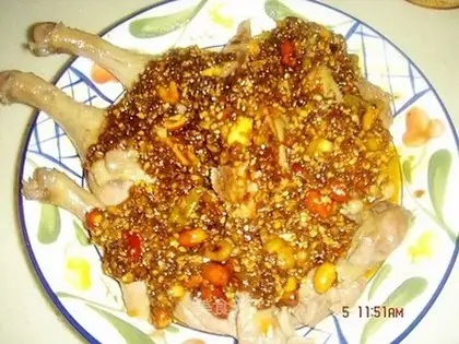 Steamed chicken legs