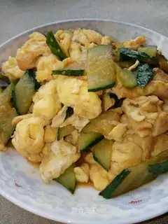 cucumber fried eggs