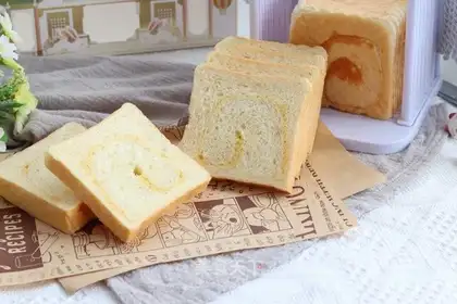 The soufflé toast