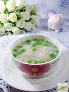 Porridge of rice with green bean goose sausages