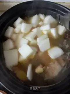 A casserole of cinnamon