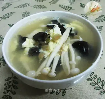 Egg mushroom soup