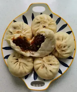 Bean-fruit buns