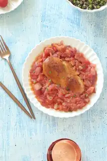 Tomato pepper chicken chest