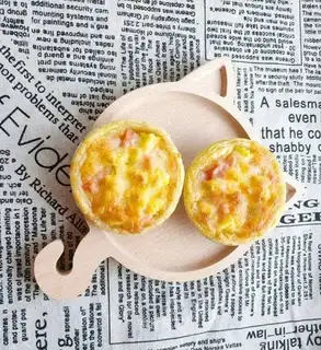 Pineapple pineapple omelet pizza