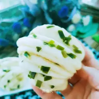 Onion roll