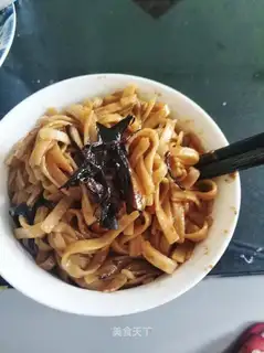 Onion noodles