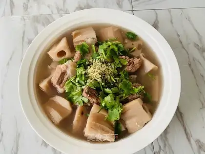 Pyramid pelvis soup