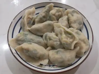 Cream eggs and shrimp dumplings