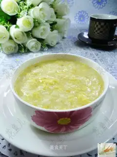 Cinnamon eggs and rice congee