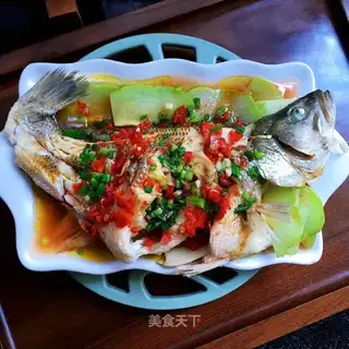 Scratch pepper follicles steam carp
