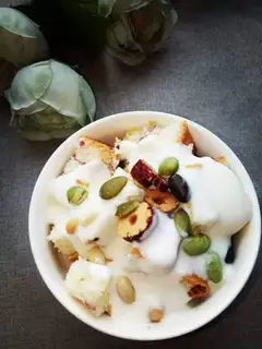 Yogurt bread
