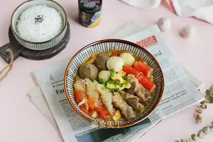 Sour soup, fat cow, taco