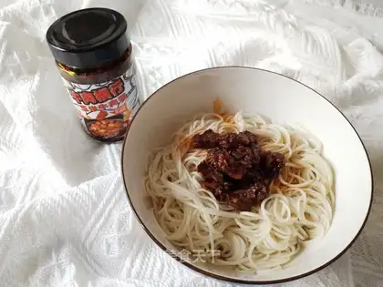 Corn and beef noodles