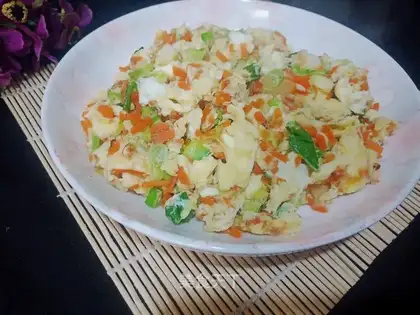 Carrot-dried eggs