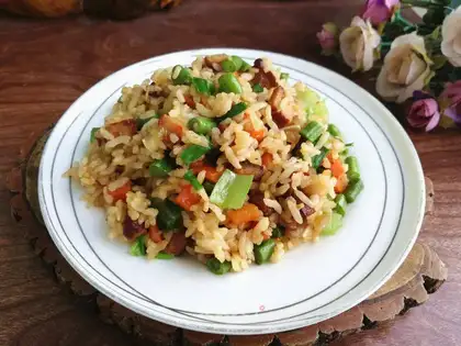 Meat and vegetable fried rice